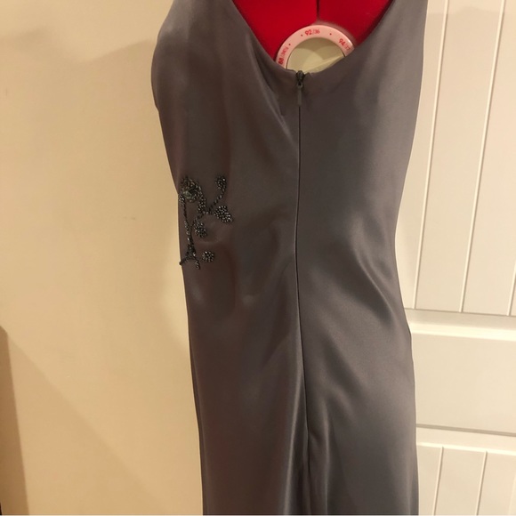 90s Gray Satin V-neck Gown With Floral Sequined Beading - Picture 6 of 11